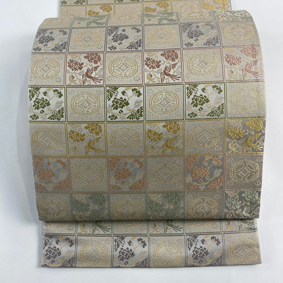 美品】 袋帯 名品 箔屋清兵衛 落款あり 草木染 欧亜吉祥文 花丸文 箔