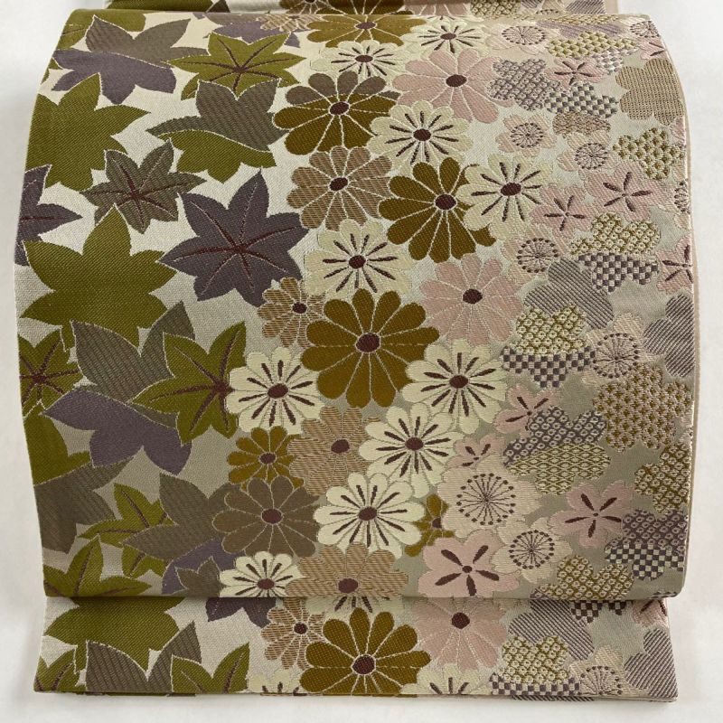 袋帯 美品 名品 落款あり こむさでもーど 桜 菊 灰茶 六通 正絹 袋帯 美品 名品 落款あり こむさでもーど 桜 菊 灰茶 六通 正絹