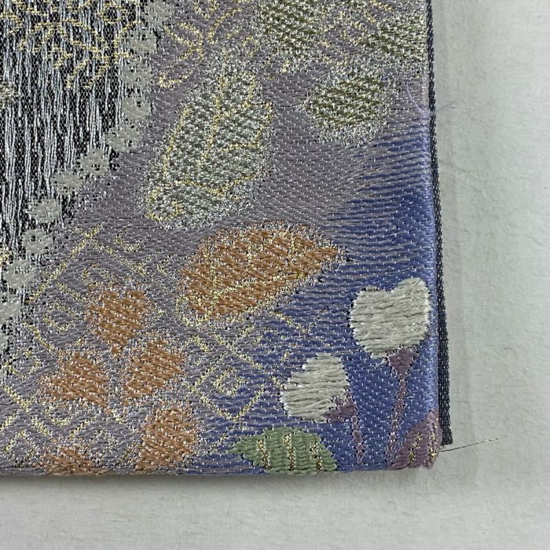 レトロ 花文模様 銀糸 クリーム色 白色 六通 正絹 フォーマルな袋帯 102 楽天市場】袋帯 正絹 唐織 西陣織 新品 白地 華文 横段 金銀糸