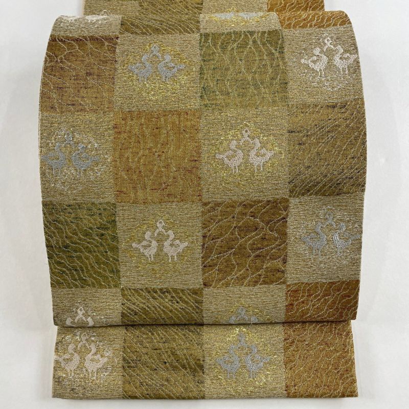 袋帯 美品 秀品 市松 向かい鳥 金糸 箔 薄茶色 六通 正絹|中古