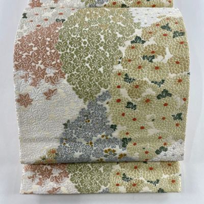 https://buysell.itembox.design/product/922/000002492244/000002492244-01-m.jpg