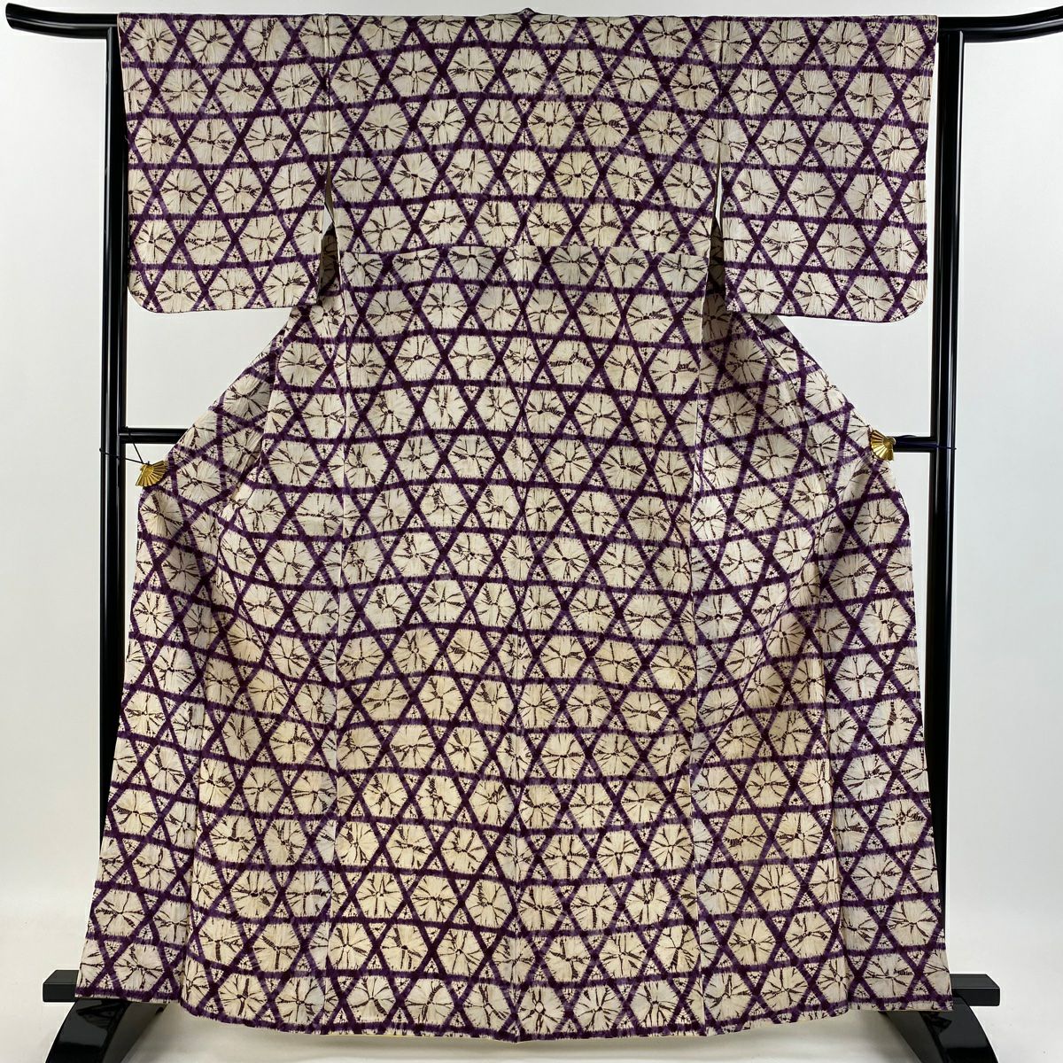 ⭐️8月迄販売 正絹 小紋 上品質絽 裄70cm 身丈168cm 黒 霰 桔梗 ⭐️8月迄販売 正絹 小紋 上品質絽 裄70cm 身丈168cm 黒 霰 桔梗