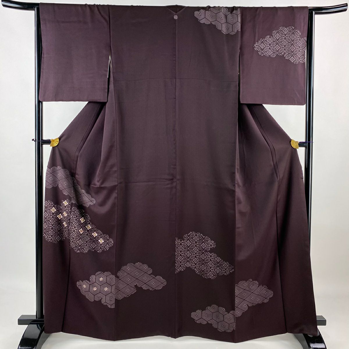 50%OFF 付下げ 身丈164cm 裄丈64.5cm M 袷 有職文様 花菱 金糸 刺繍 濃紫 正絹 秀品  一つ紋｜中古・古着・リサイクル着物通販｜バイセル オンライン