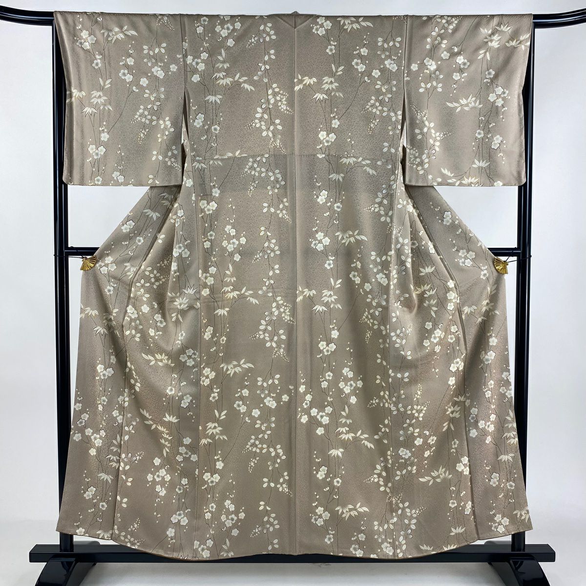 長襦袢 単衣 花車 菊 梅 縮緬 青白磁色 KK-1585 KO-1257 長襦袢 単衣 花車 菊 梅 縮緬 青白磁色 KK-1585 - メルカリ