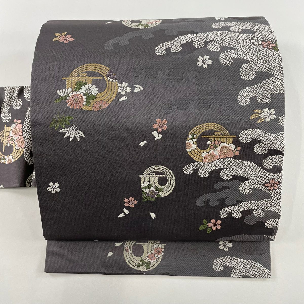 袋帯 美品 名品 吹き寄せ 金糸 灰紫 全通 正絹｜中古・古着