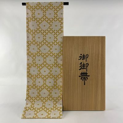 https://buysell.itembox.design/product/946/000002494637/000002494637-01-m.jpg