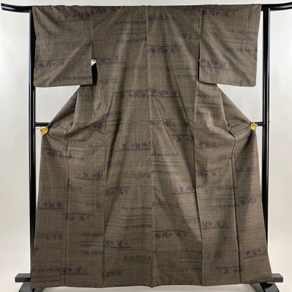 美品】 大島紬 身丈162cm 裄丈68cm L 袷 証紙あり 幾何学模様 純泥染