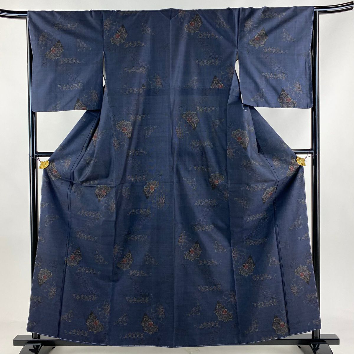 紬 身丈163cm 裄丈64cm M 袷 草花 紺色 正絹 美品 逸品｜中古