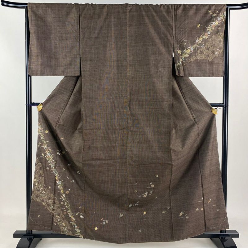 訪問着 身丈162.5cm 裄丈66.5cm M 袷 紬地 草花 吹き寄せ 金糸 刺繍 焦茶色 正絹 美品  名品|中古・古着・リサイクル着物通販|バイセル オンライン