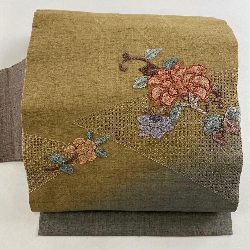 名古屋帯 美品 秀品 紬地 枝花 相良刺繍 汕頭刺繍 茶色 正絹|中古・古着・リサイクル着物通販|バイセル オンライン