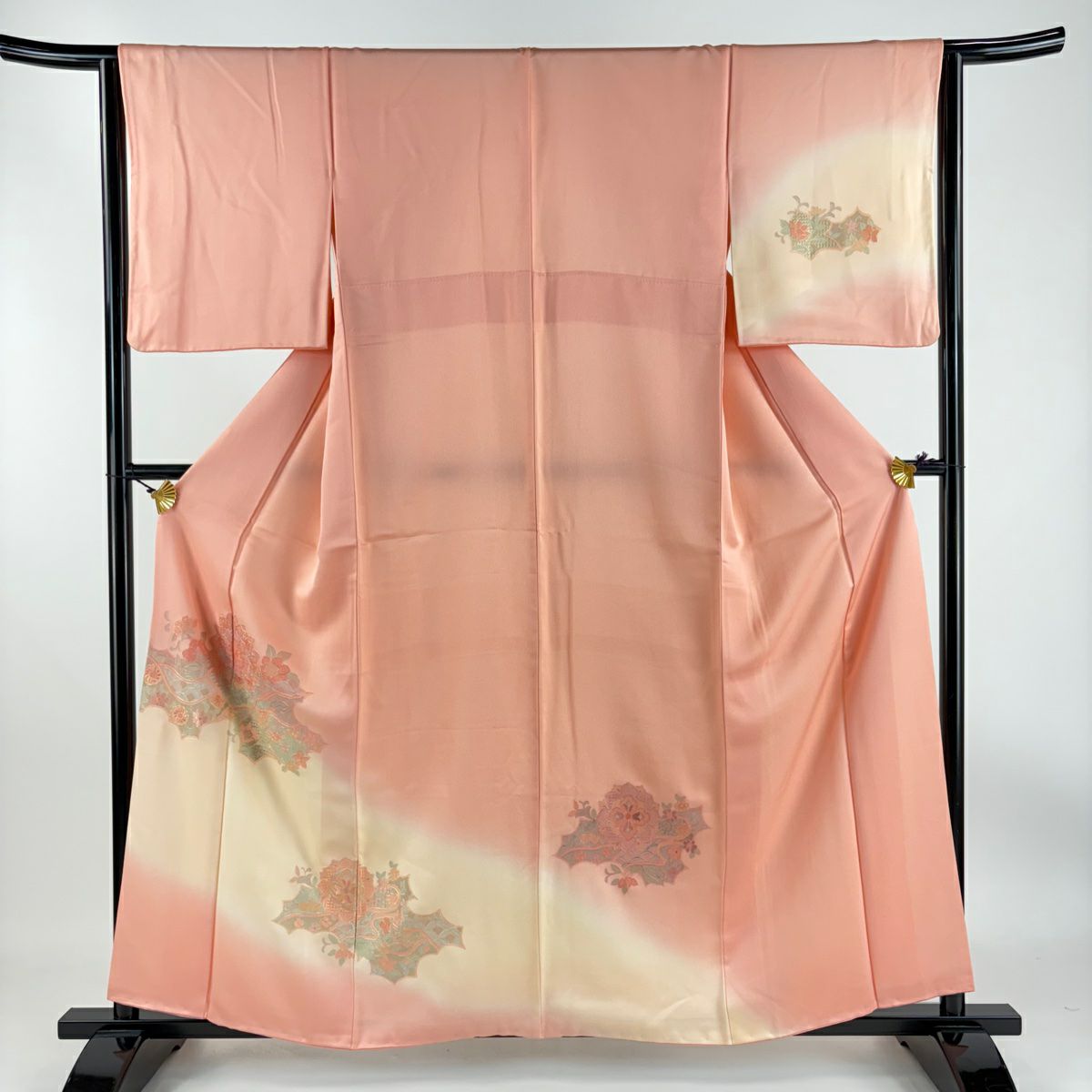 付下げ 身丈157cm 裄丈64cm M 袷 華文 草花 蘇州刺繍 ピンク 正絹 秀品